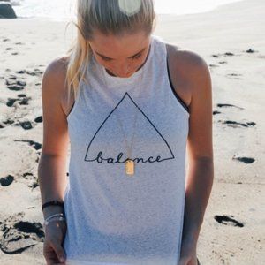 barre3 balance triangle tank Sz L